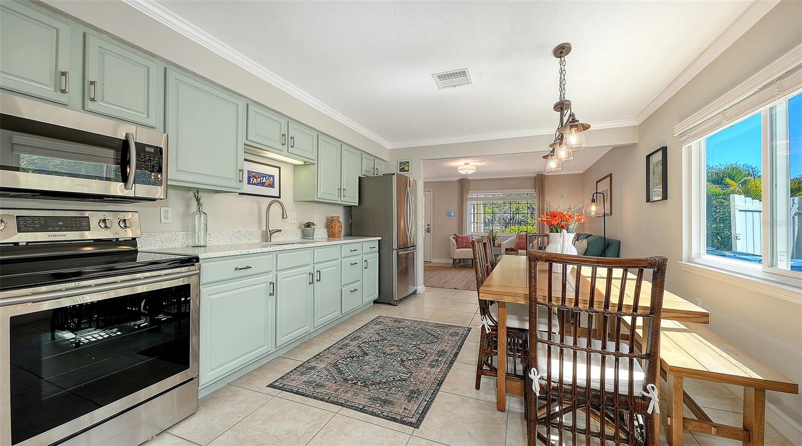 Image 27 of 58 For 454 Palmetto Court