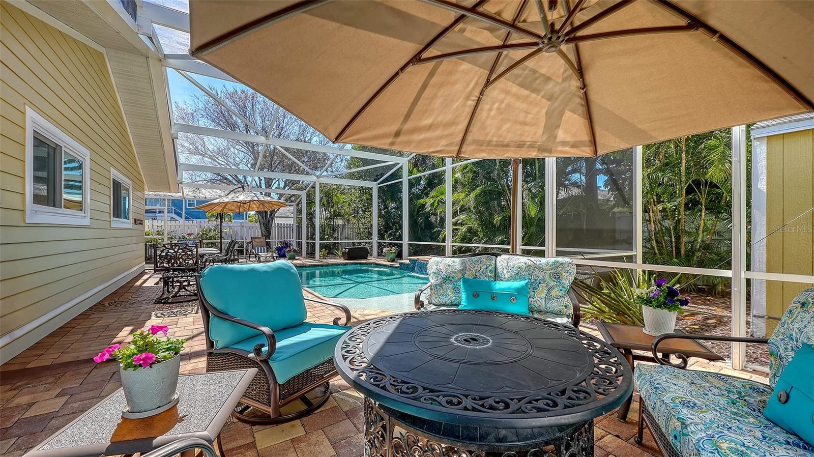 Image 30 of 58 For 454 Palmetto Court