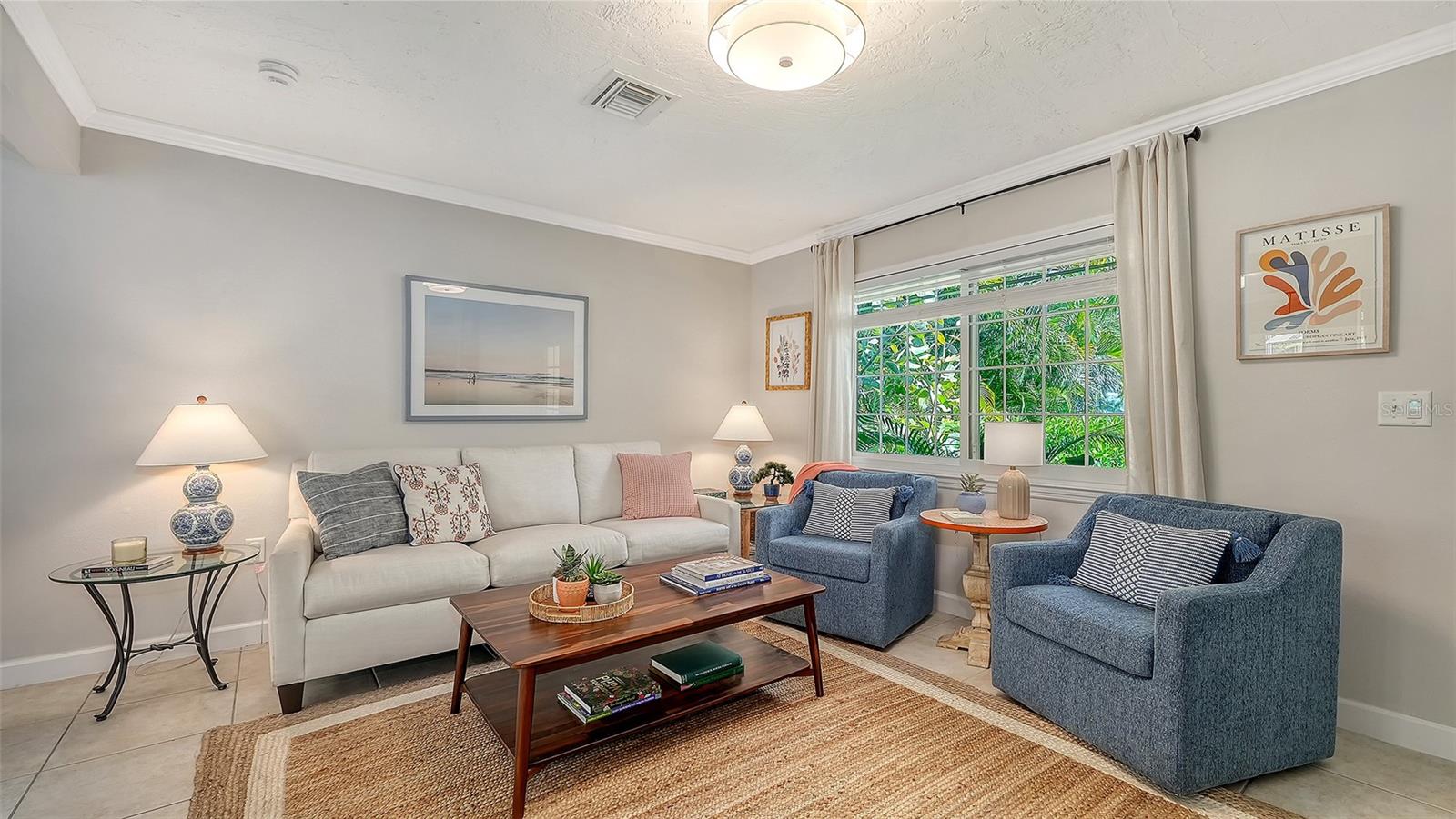 Image 4 of 58 For 454 Palmetto Court