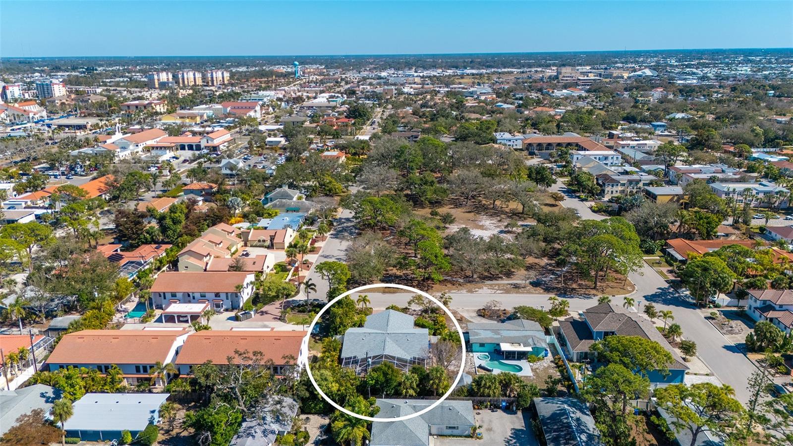 Image 44 of 58 For 454 Palmetto Court