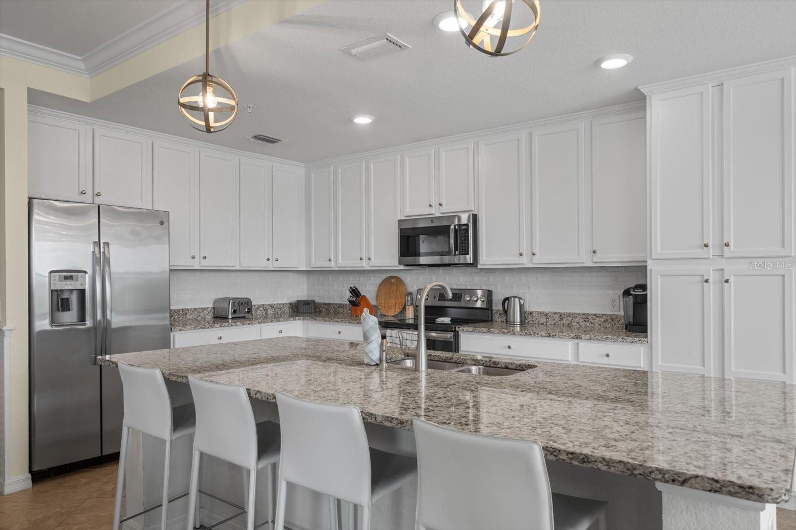 Image 10 of 55 For 17118 Vardon Terrace 306