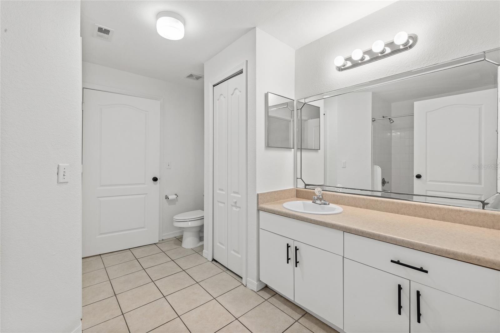 Image 23 of 57 For 4170 Central Sarasota Parkway 425