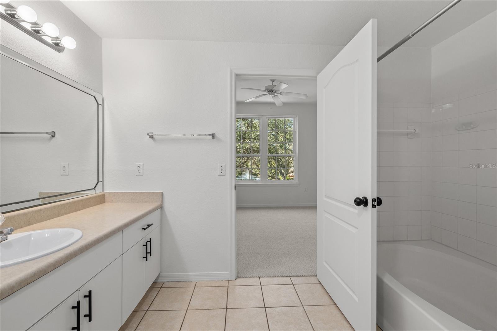 Image 24 of 57 For 4170 Central Sarasota Parkway 425