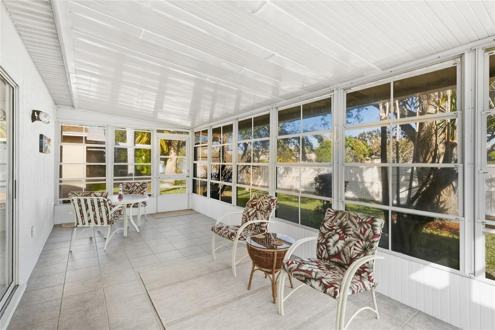 Image 14 of 40 For 3949 37th Street Court W