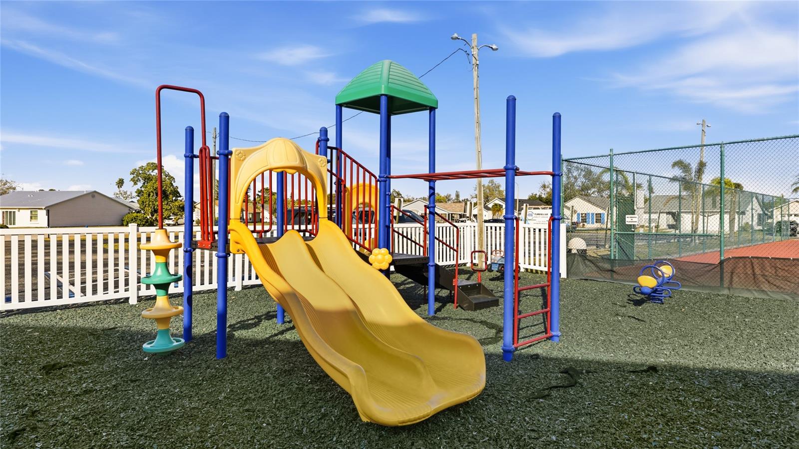 Image 36 of 40 For 3949 37th Street Court W