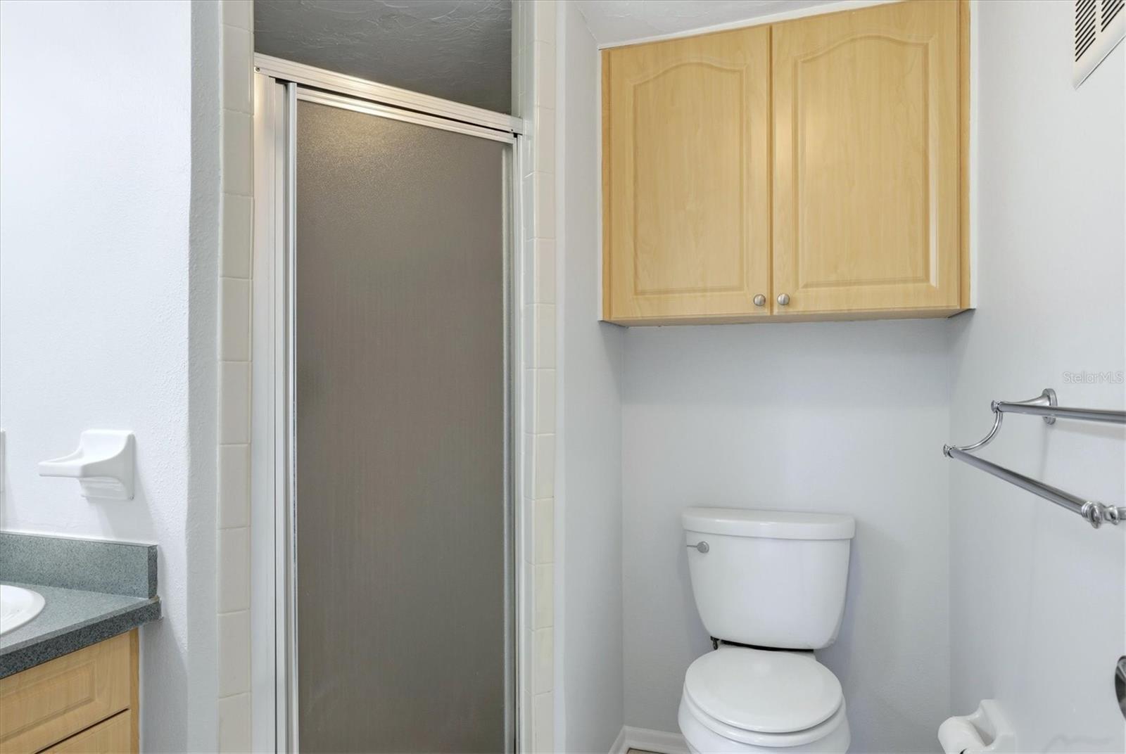 Image 24 of 51 For 2280 Stickney Point Rd  410