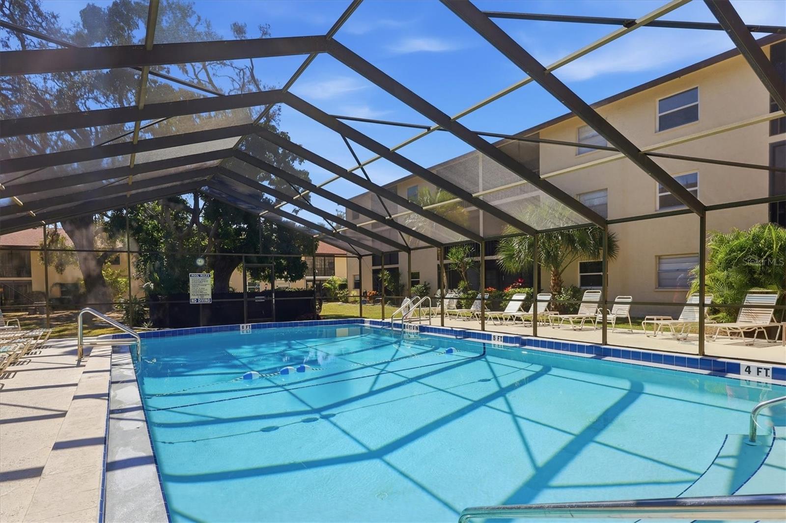 Image 35 of 51 For 2280 Stickney Point Rd  410