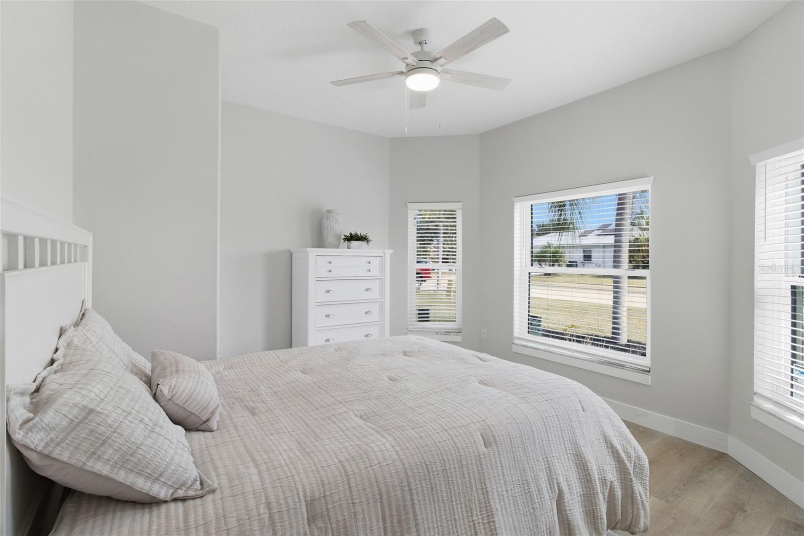 Image 39 of 43 For 2278 Vintage Street