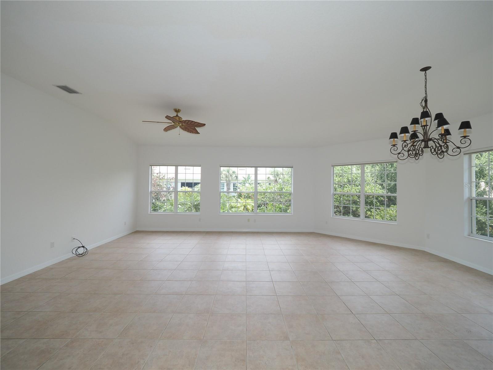 Image 12 of 28 For 408 Triano Circle 408