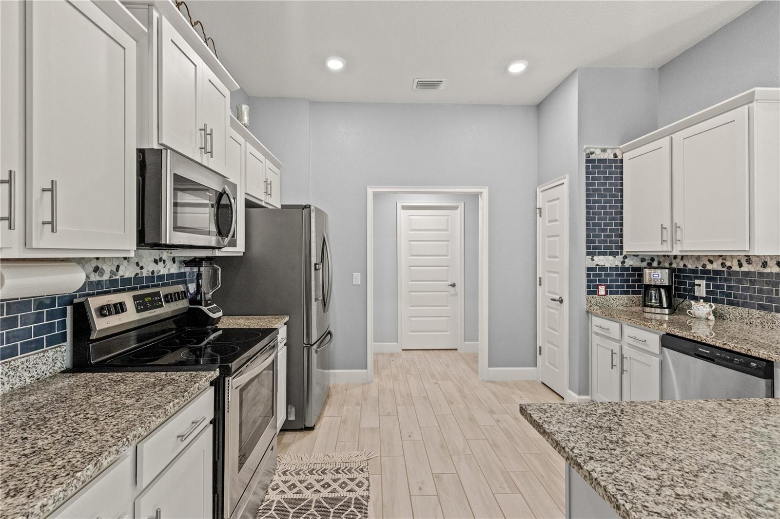 Image 11 of 38 For 4989 Ageman Avenue