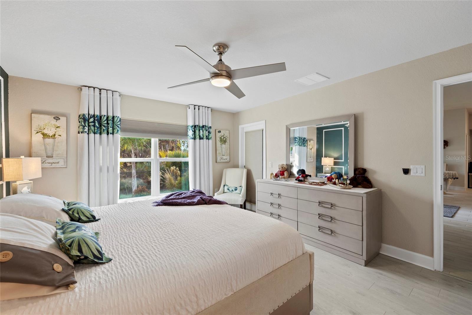 Image 16 of 38 For 4989 Ageman Avenue