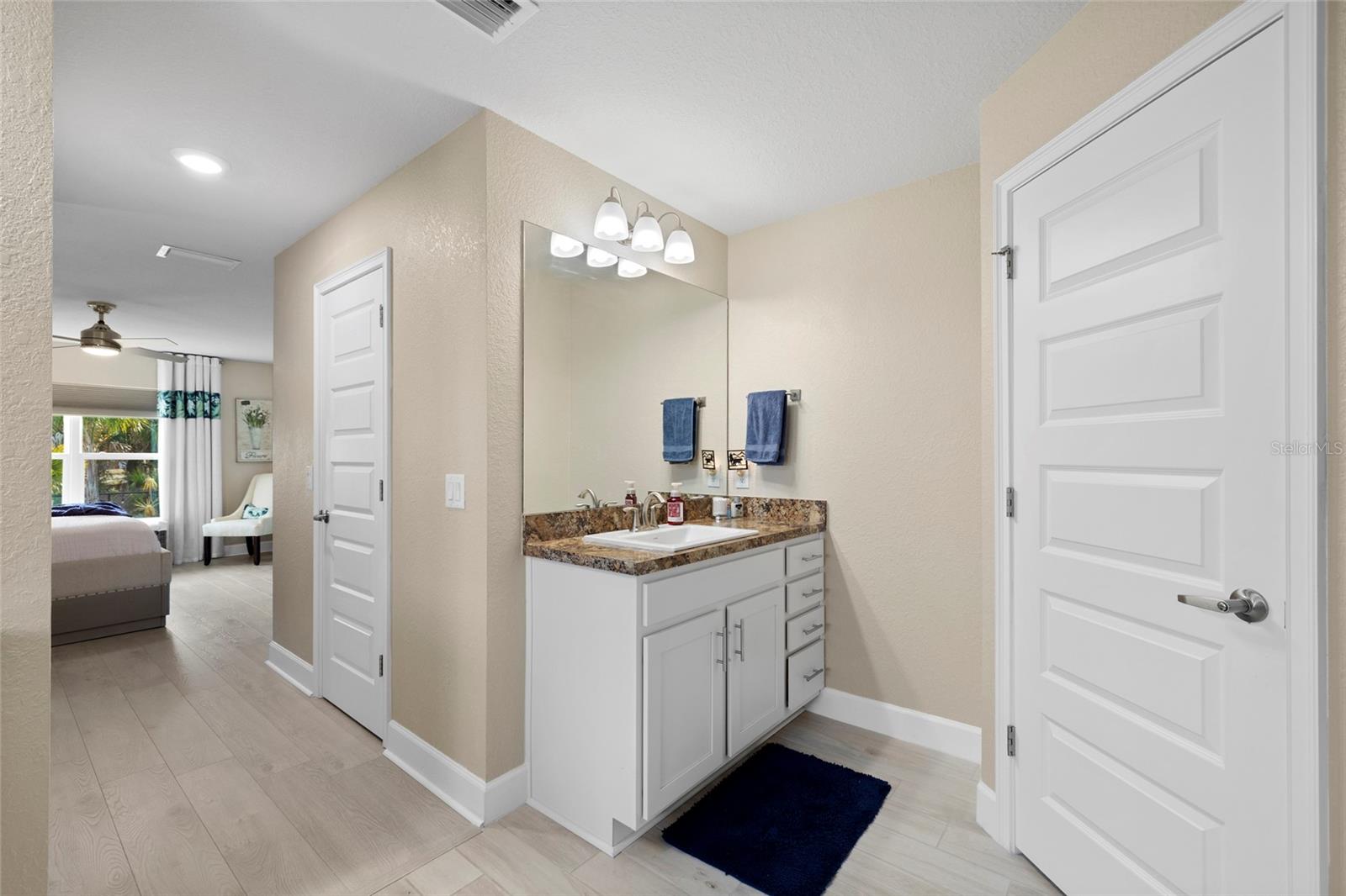 Image 20 of 38 For 4989 Ageman Avenue