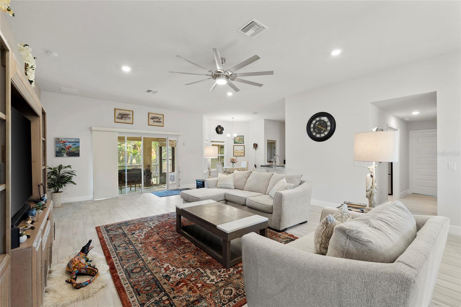 Image 6 of 38 For 4989 Ageman Avenue