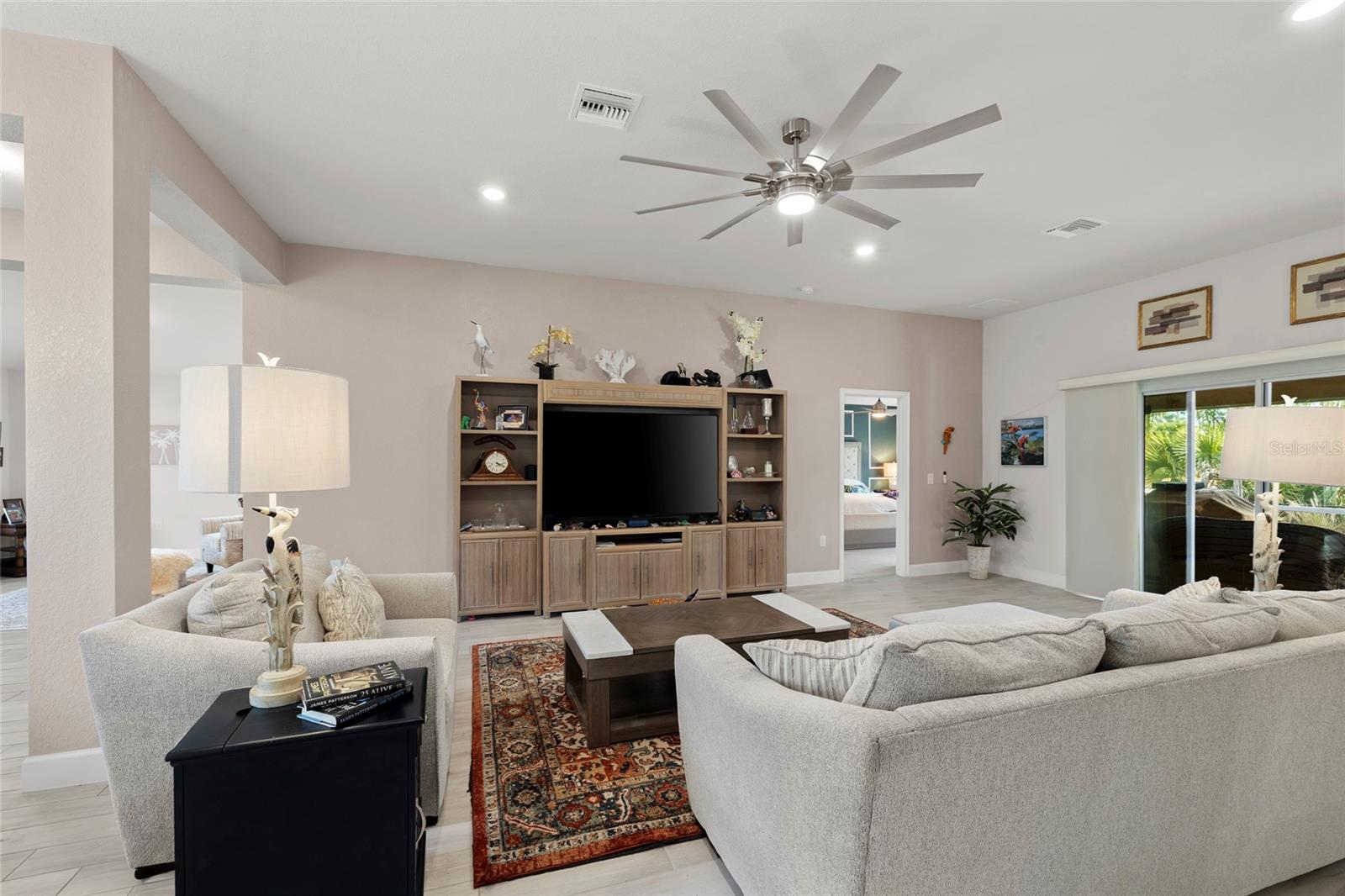 Image 7 of 38 For 4989 Ageman Avenue