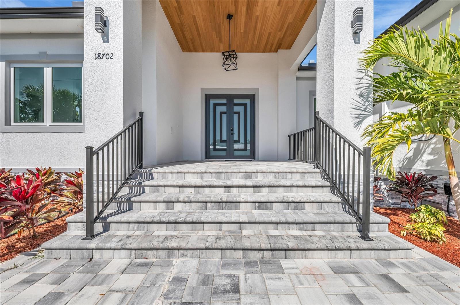 Image 13 of 73 For 18702 Arapahoe Circle