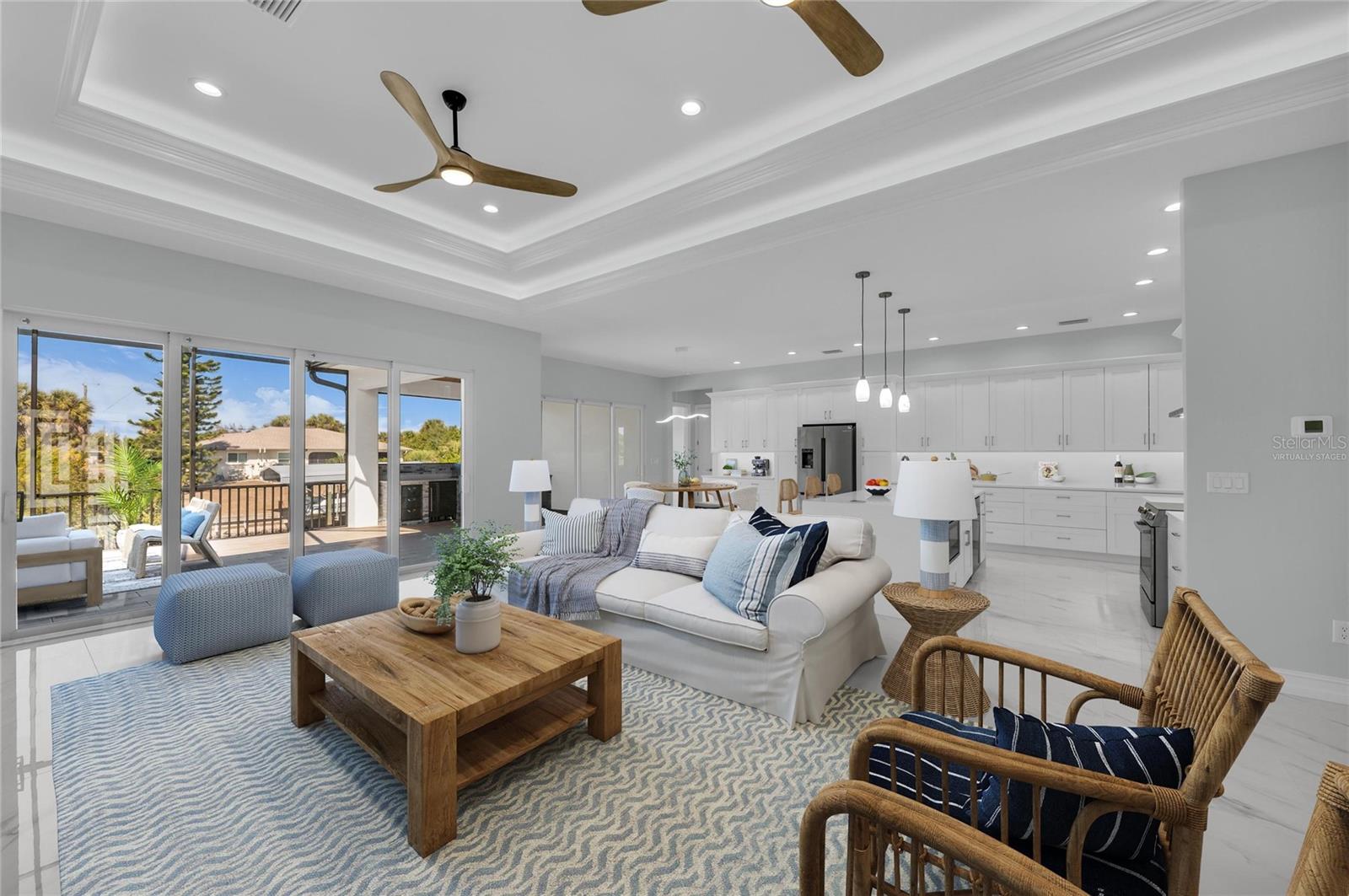 Image 18 of 73 For 18702 Arapahoe Circle