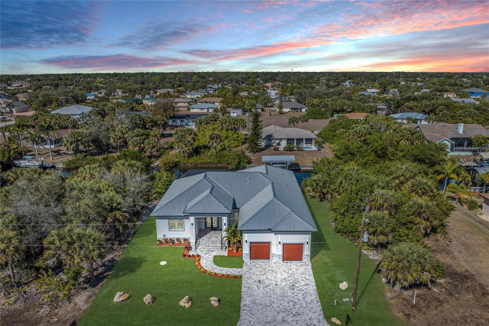 Image 4 of 73 For 18702 Arapahoe Circle