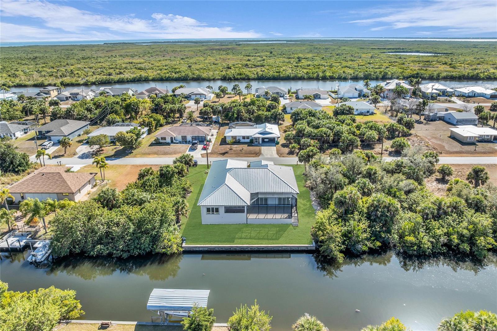 Image 6 of 73 For 18702 Arapahoe Circle