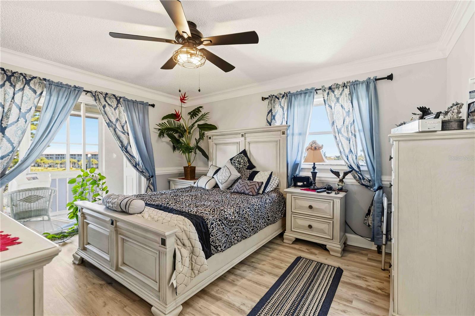 Image 19 of 39 For 3983 Lake Bayshore Drive F-508