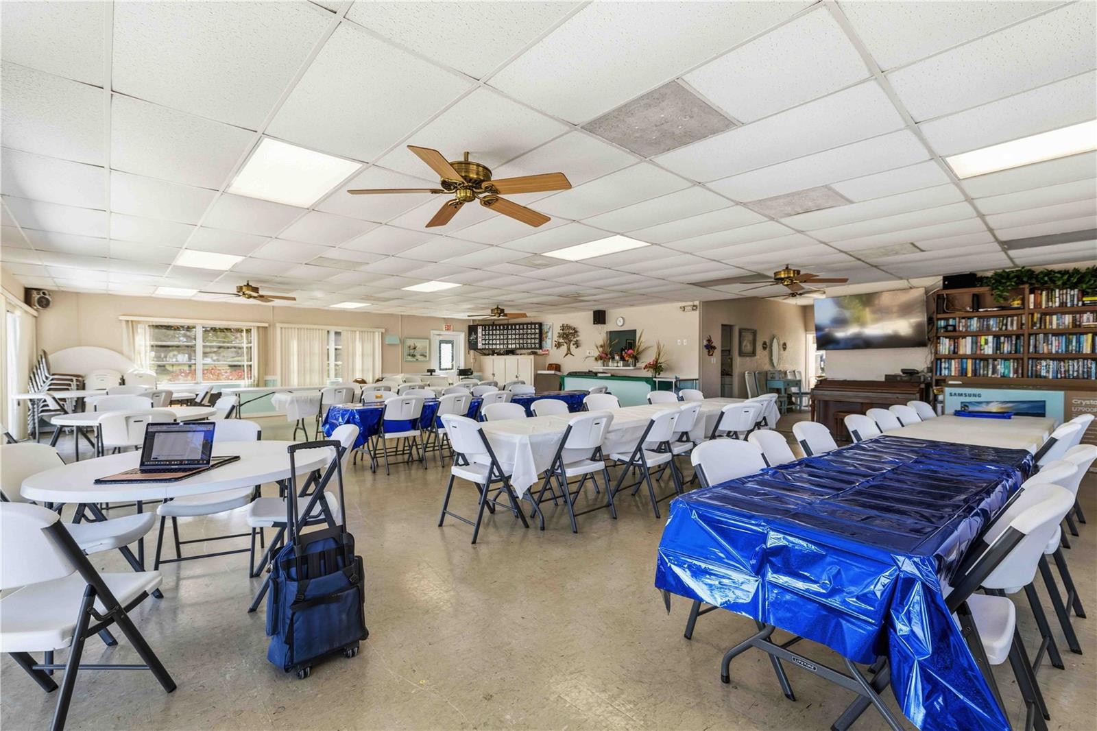 Image 28 of 39 For 3983 Lake Bayshore Drive F-508