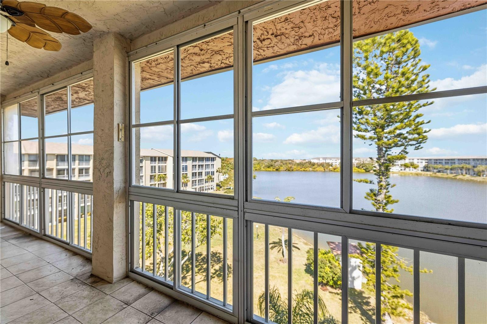 Image 32 of 39 For 3983 Lake Bayshore Drive F-508