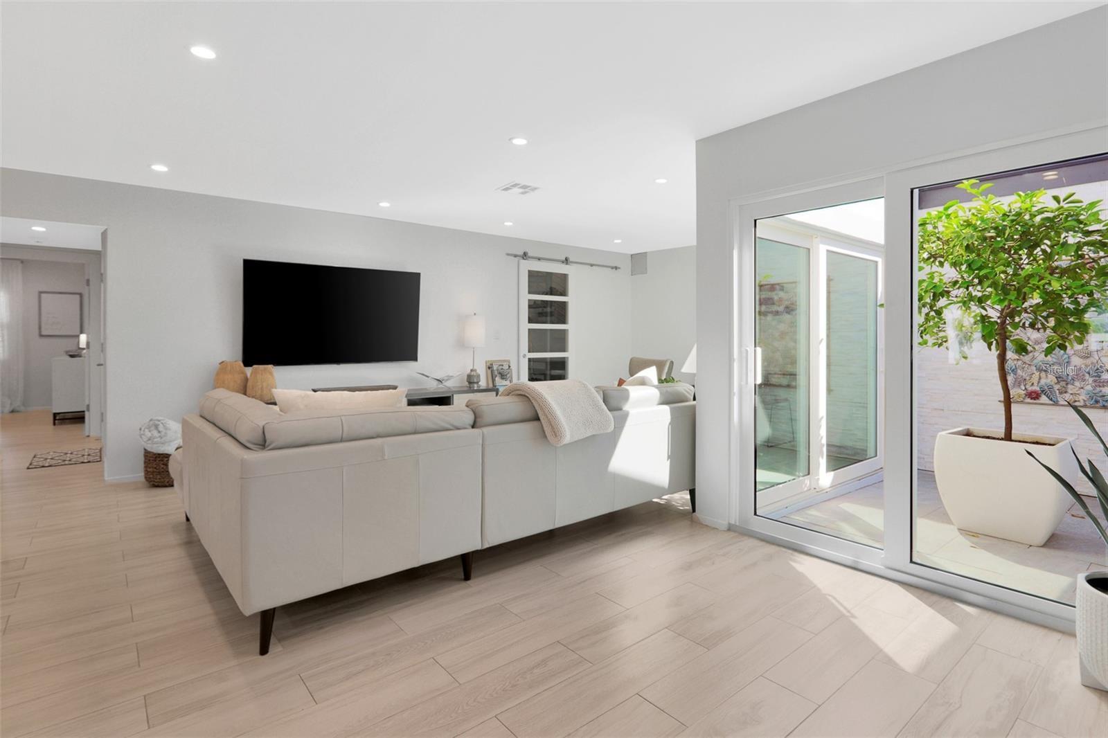 Image 9 of 51 For 3694 Glen Oaks Manor Drive