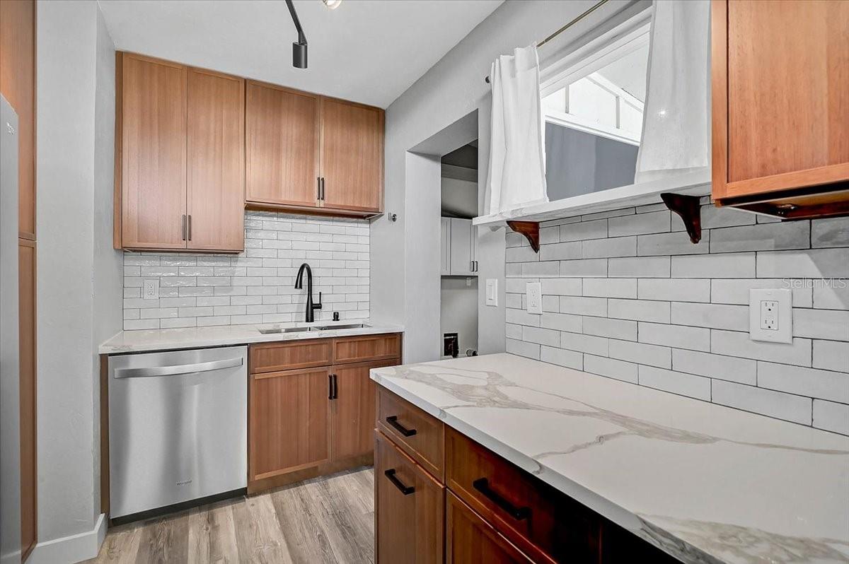 Image 13 of 34 For 3133 Lake Ridge Drive