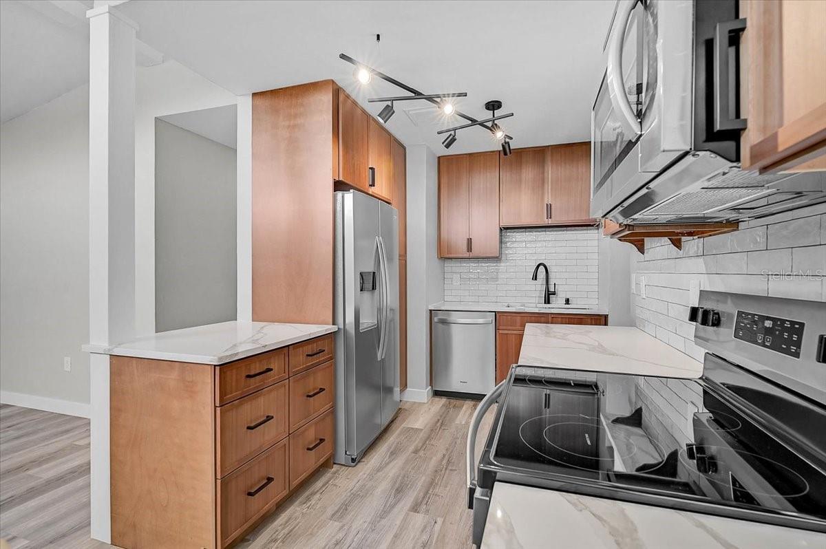 Image 14 of 34 For 3133 Lake Ridge Drive