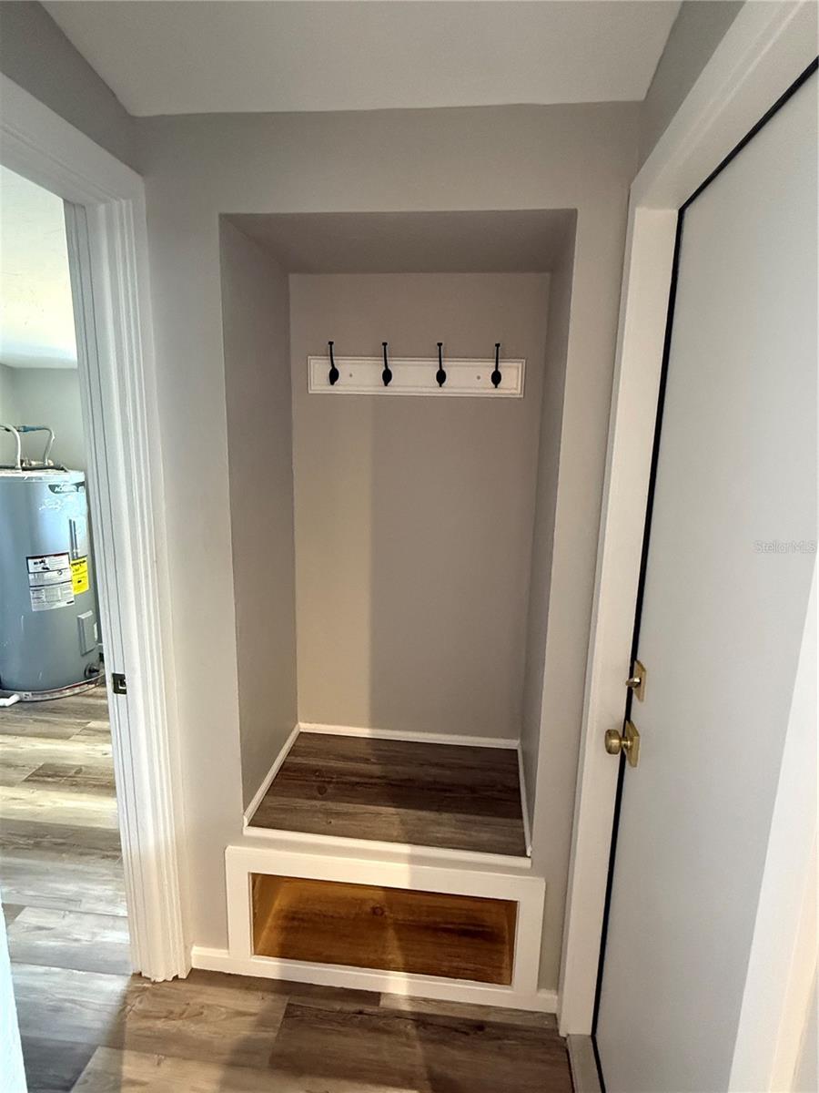 Image 17 of 34 For 3133 Lake Ridge Drive