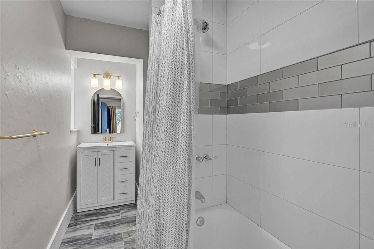 Image 26 of 34 For 3133 Lake Ridge Drive