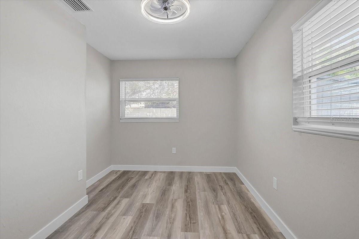 Image 27 of 34 For 3133 Lake Ridge Drive