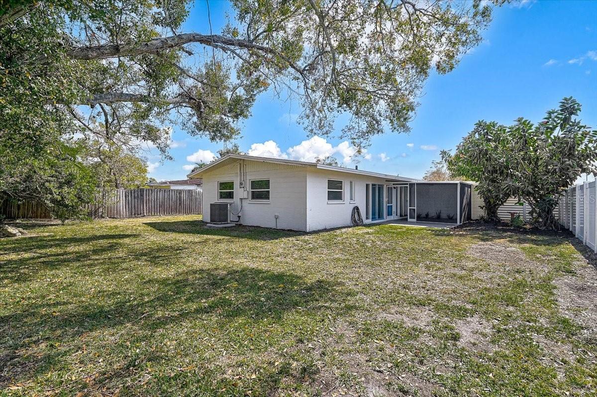 Image 33 of 34 For 3133 Lake Ridge Drive