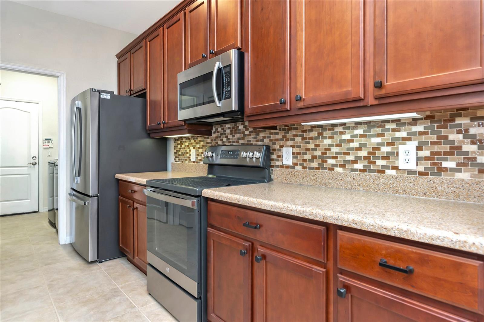 Image 16 of 100 For 223 River Enclave Court