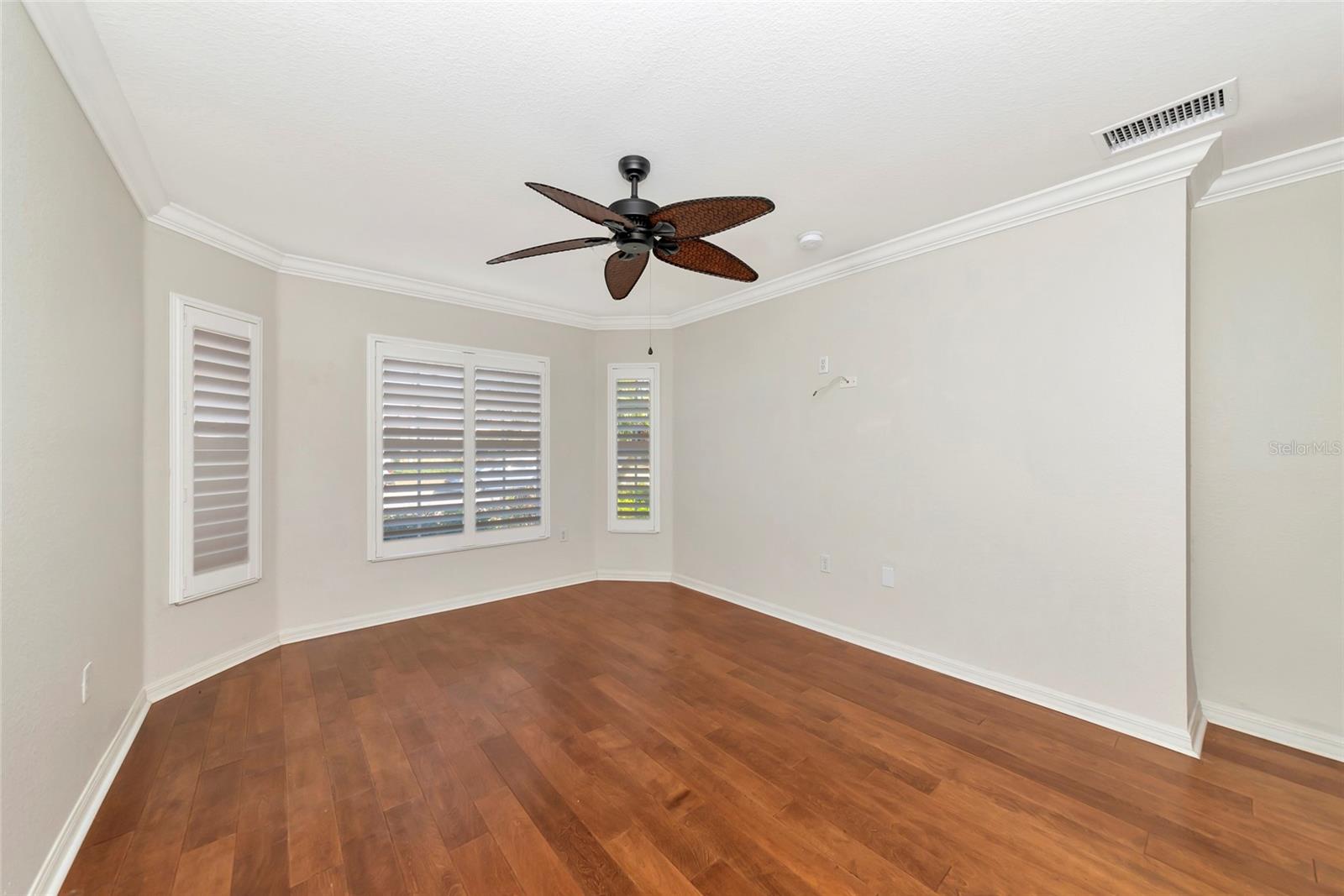 Image 22 of 100 For 223 River Enclave Court