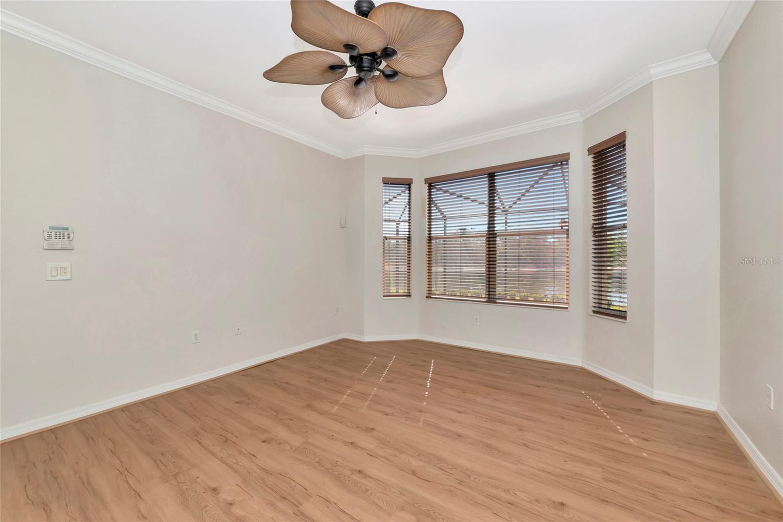 Image 29 of 100 For 223 River Enclave Court