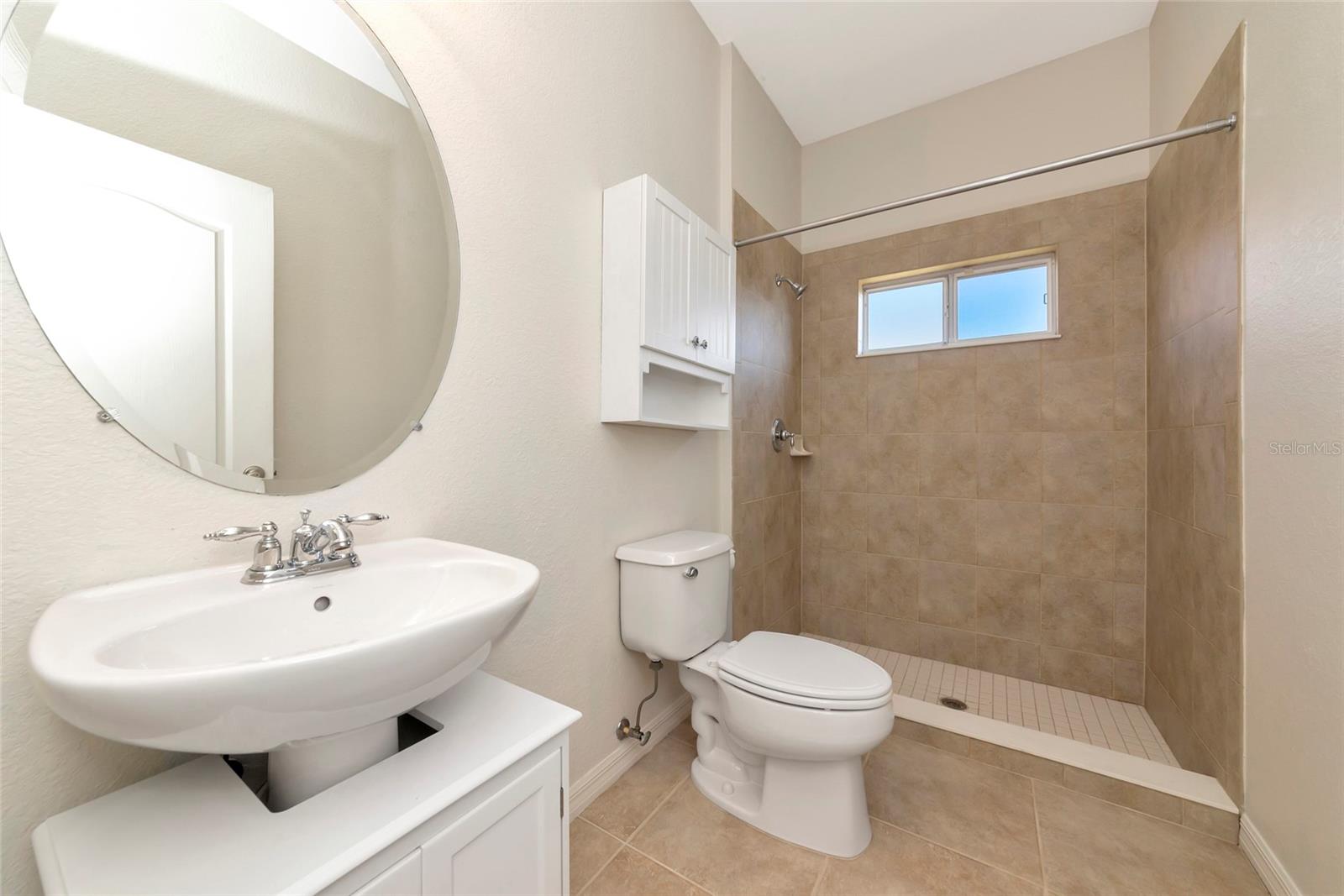 Image 37 of 100 For 223 River Enclave Court