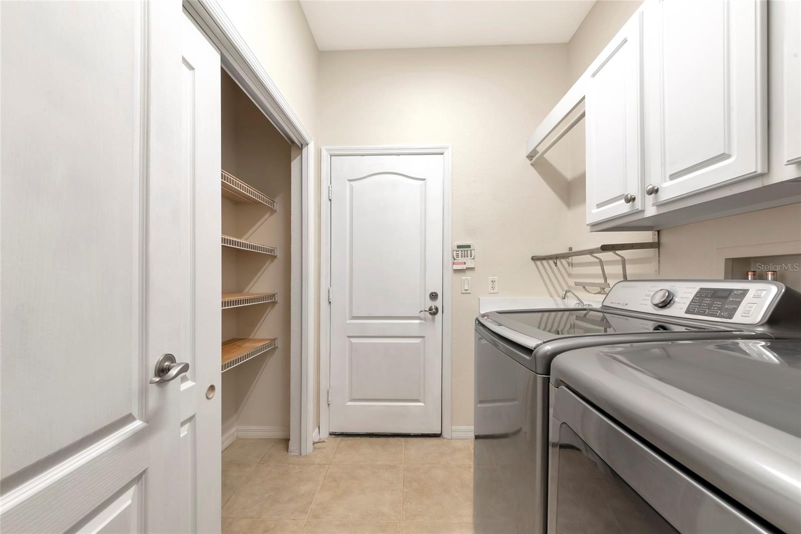 Image 38 of 100 For 223 River Enclave Court