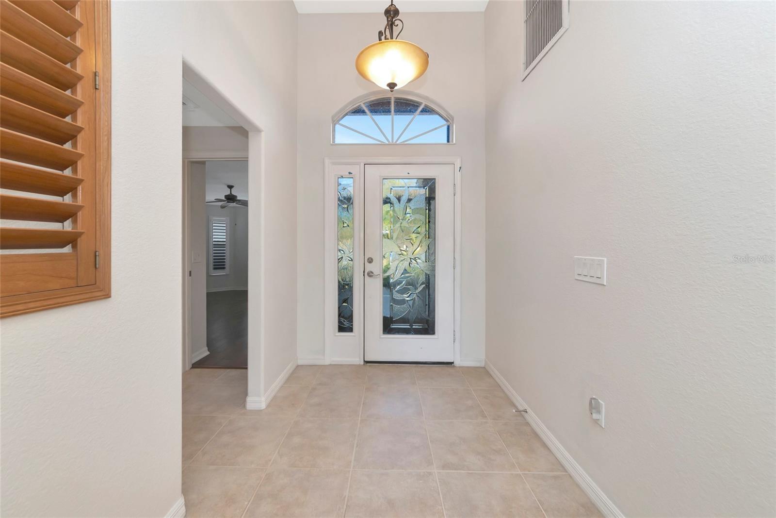 Image 4 of 100 For 223 River Enclave Court