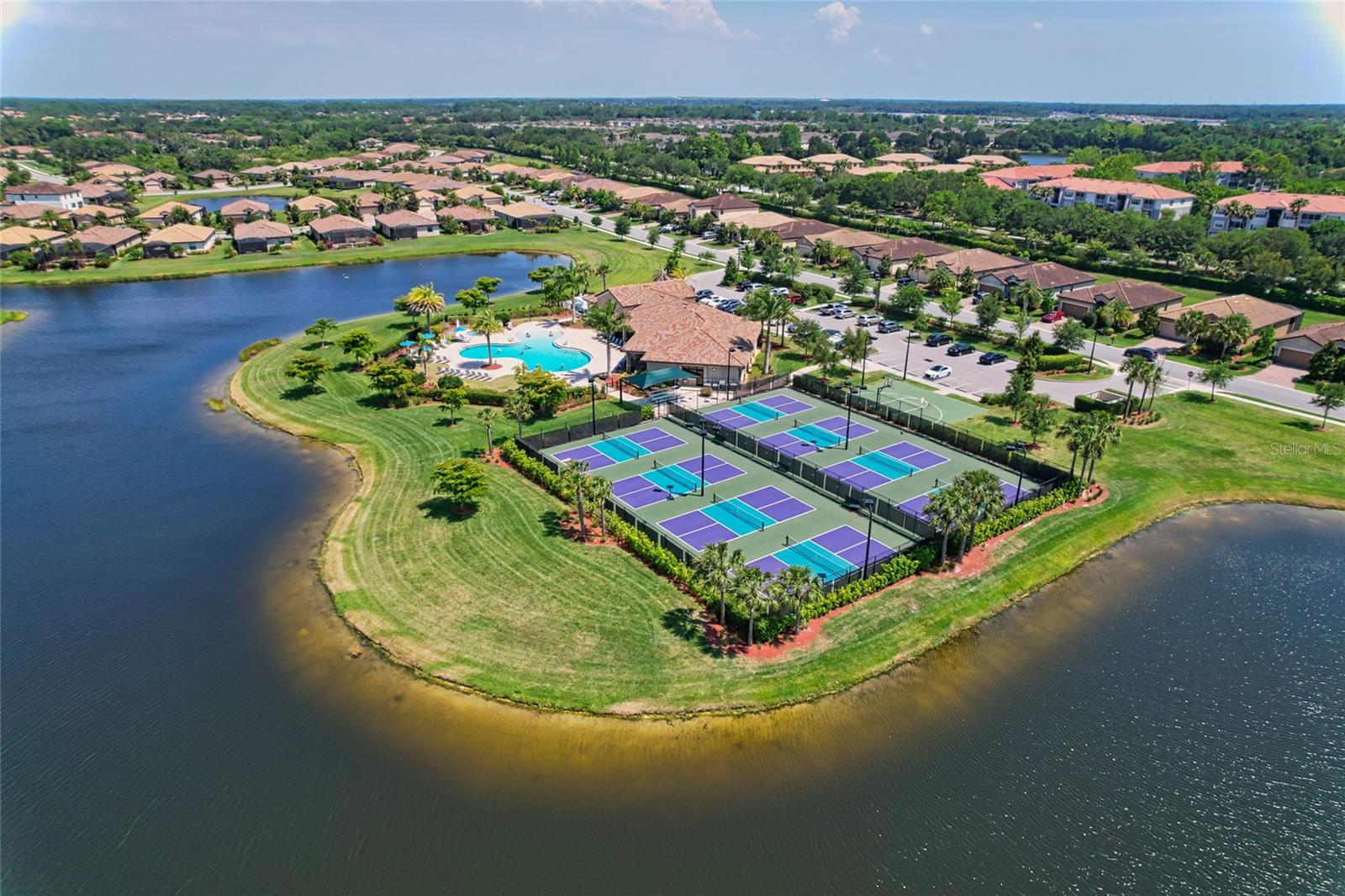 Image 66 of 100 For 223 River Enclave Court