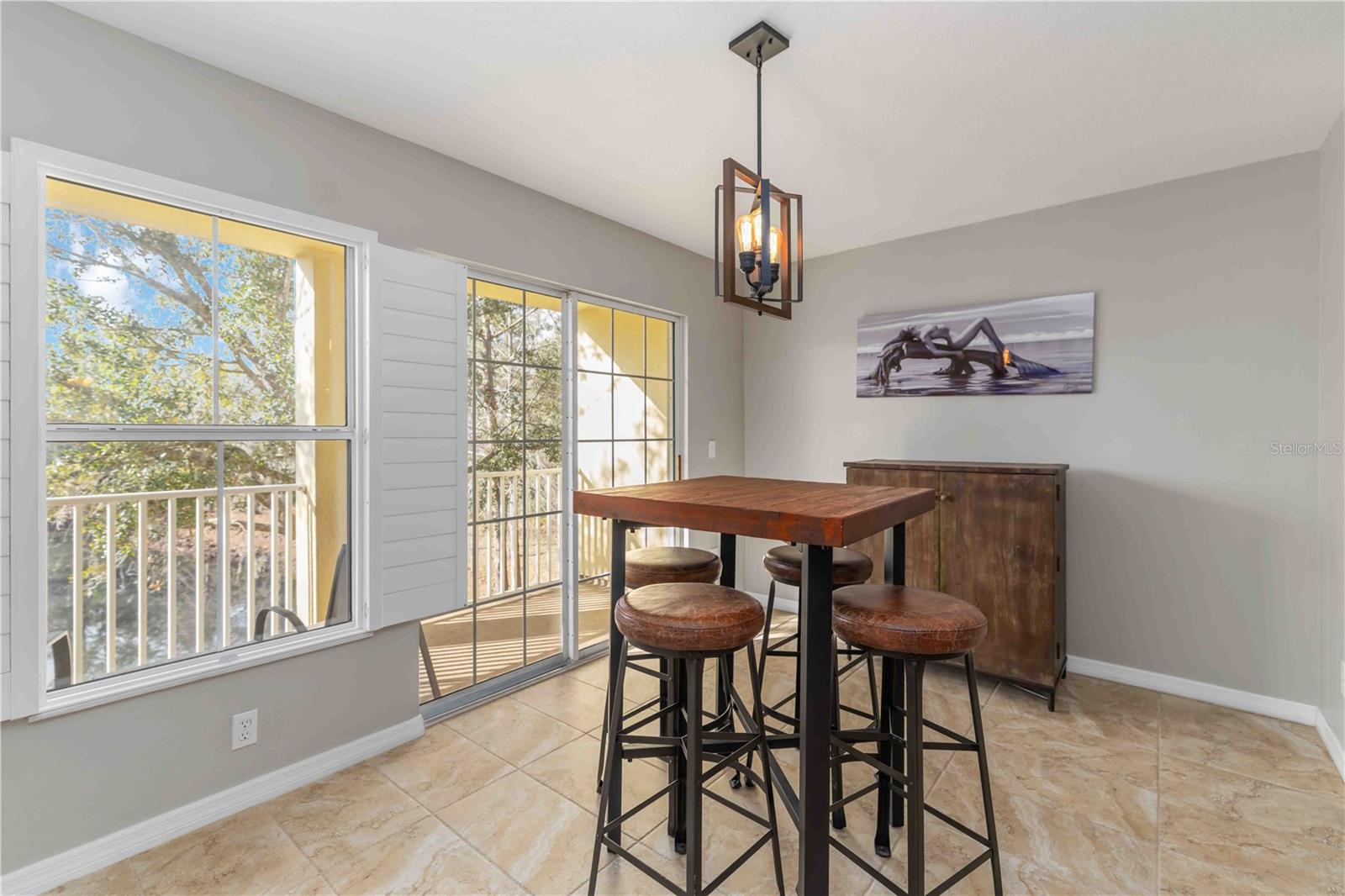 Image 17 of 35 For 8614 Majestic Elm Court