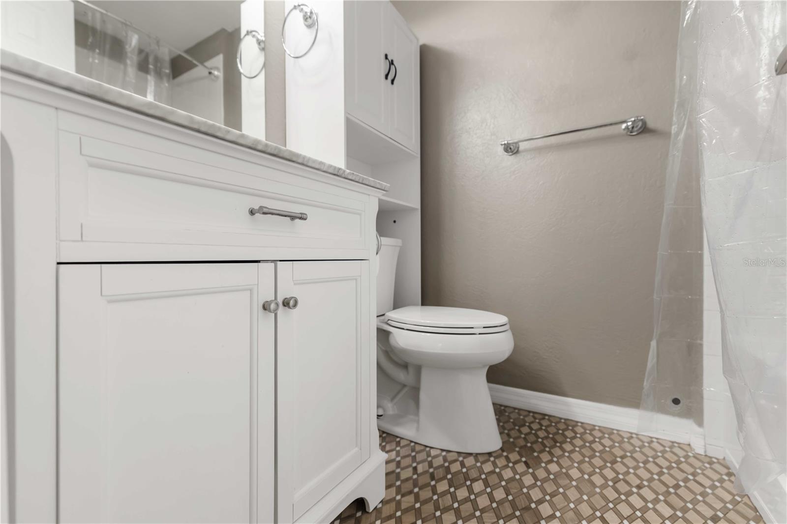 Image 27 of 35 For 8614 Majestic Elm Court