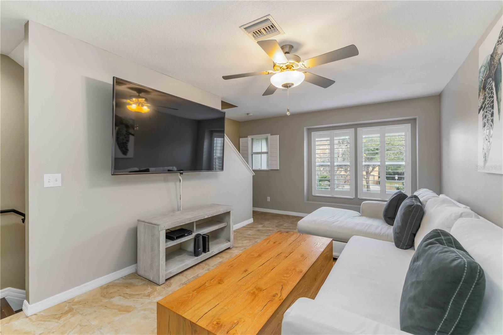 Image 5 of 35 For 8614 Majestic Elm Court