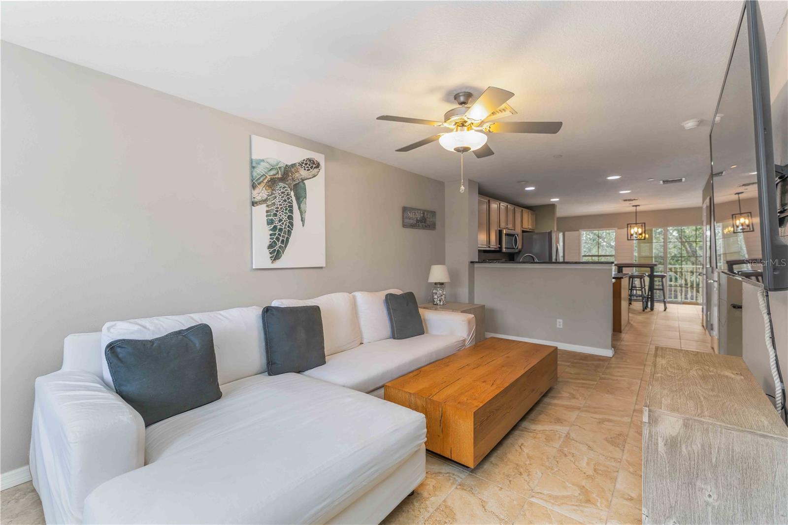 Image 6 of 35 For 8614 Majestic Elm Court