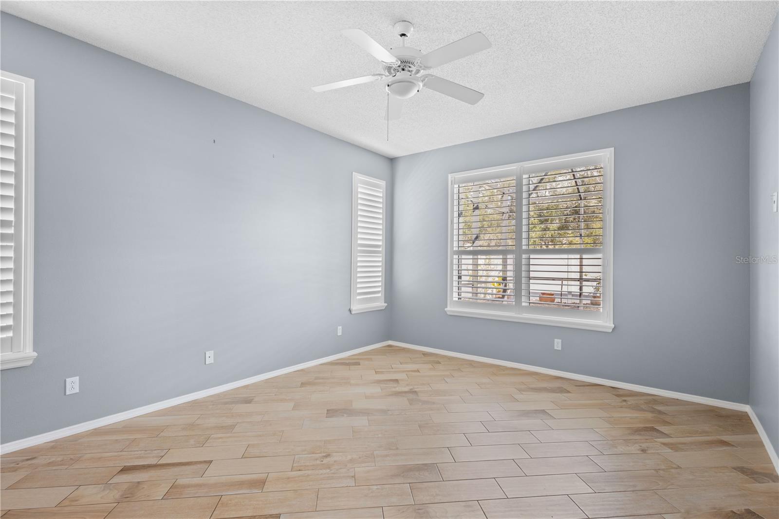 Image 18 of 33 For 4911 50th Avenue W