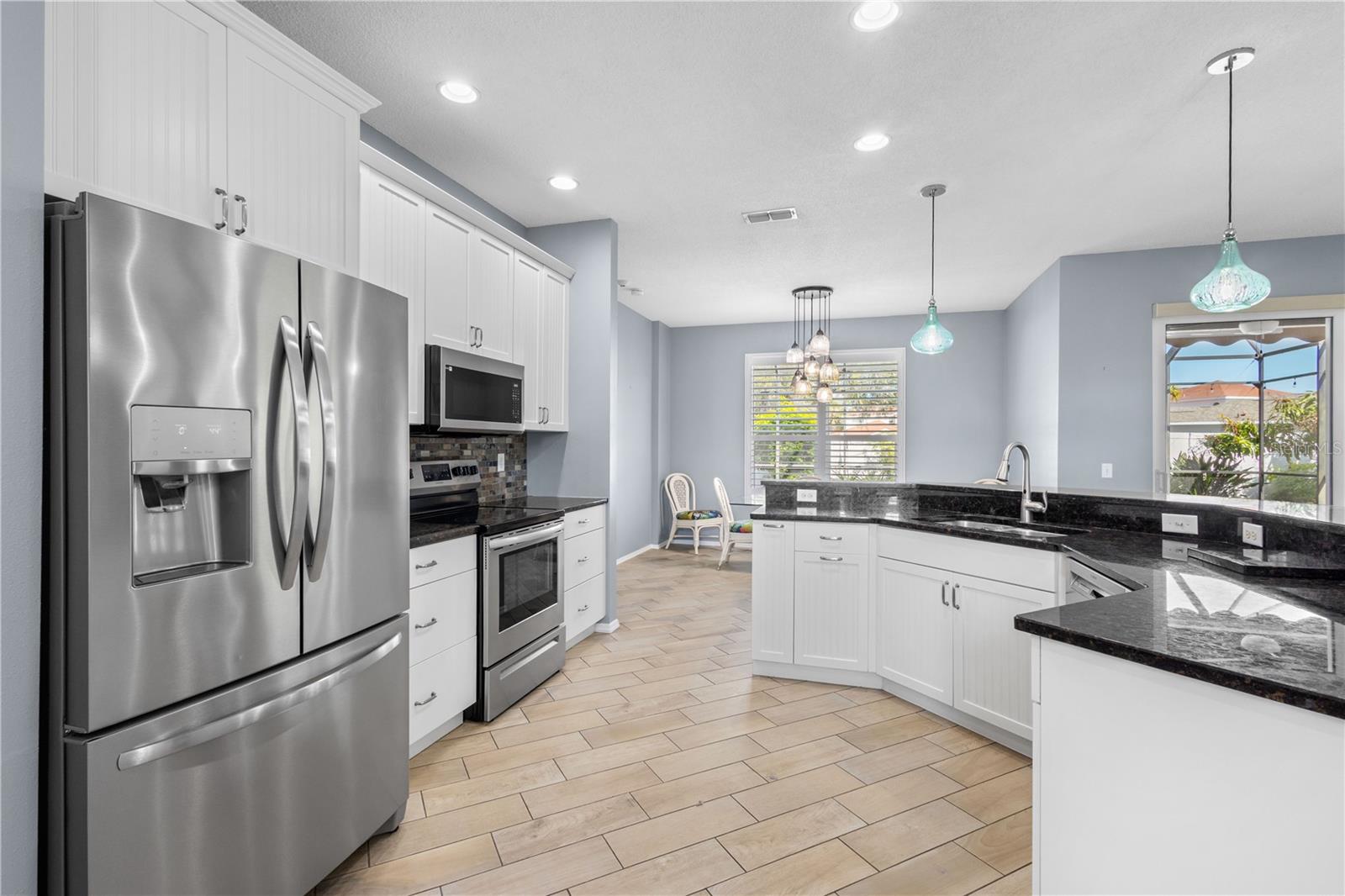 Image 6 of 33 For 4911 50th Avenue W