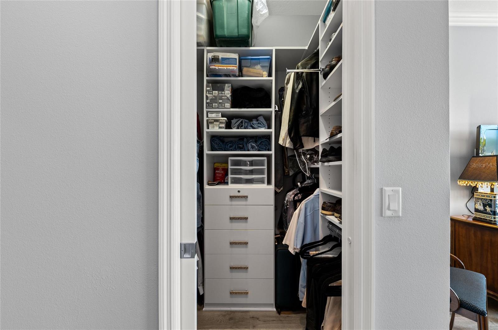 Image 34 of 100 For 268 Saint Lucia Drive 101