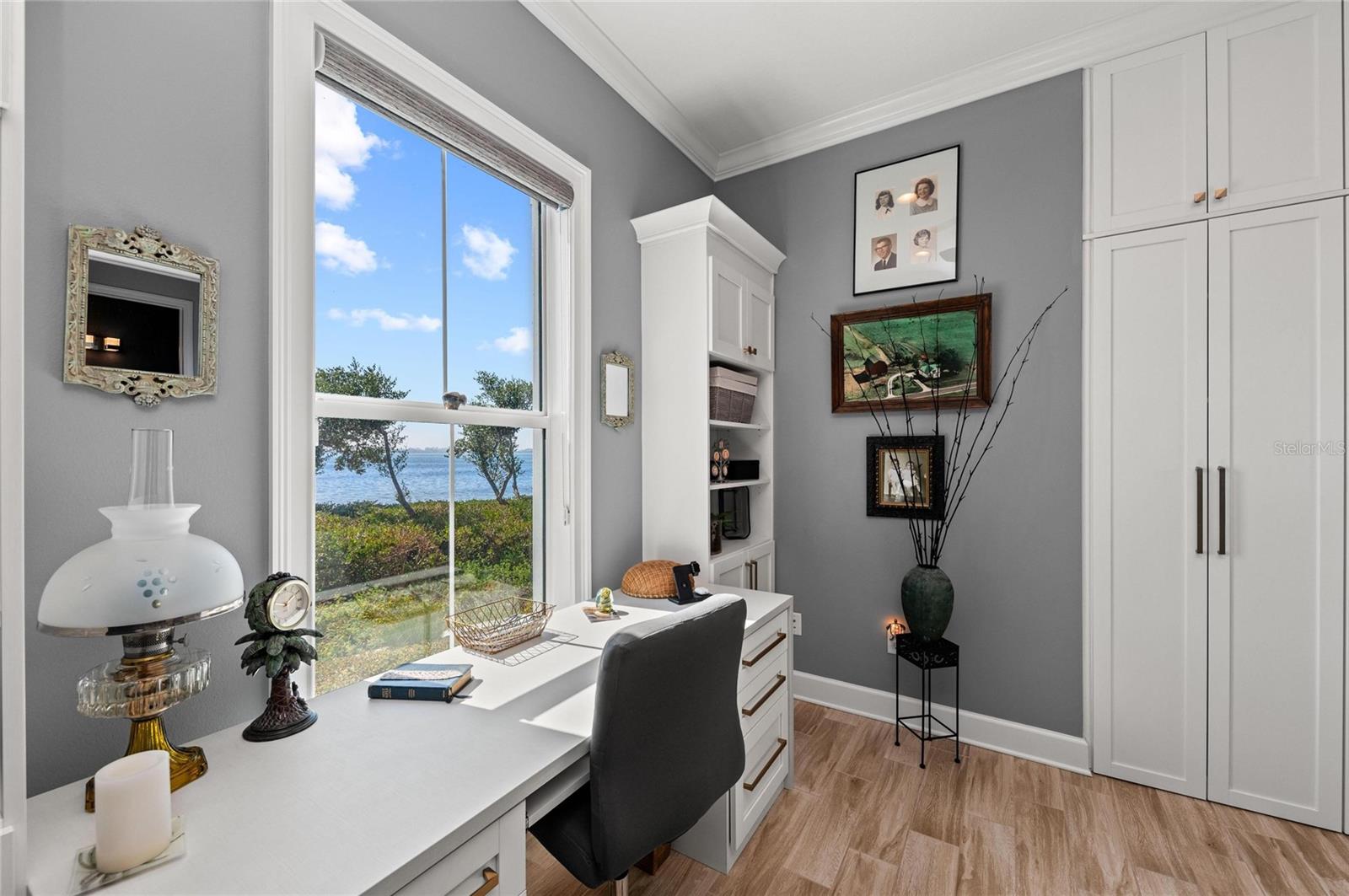 Image 46 of 100 For 268 Saint Lucia Drive 101