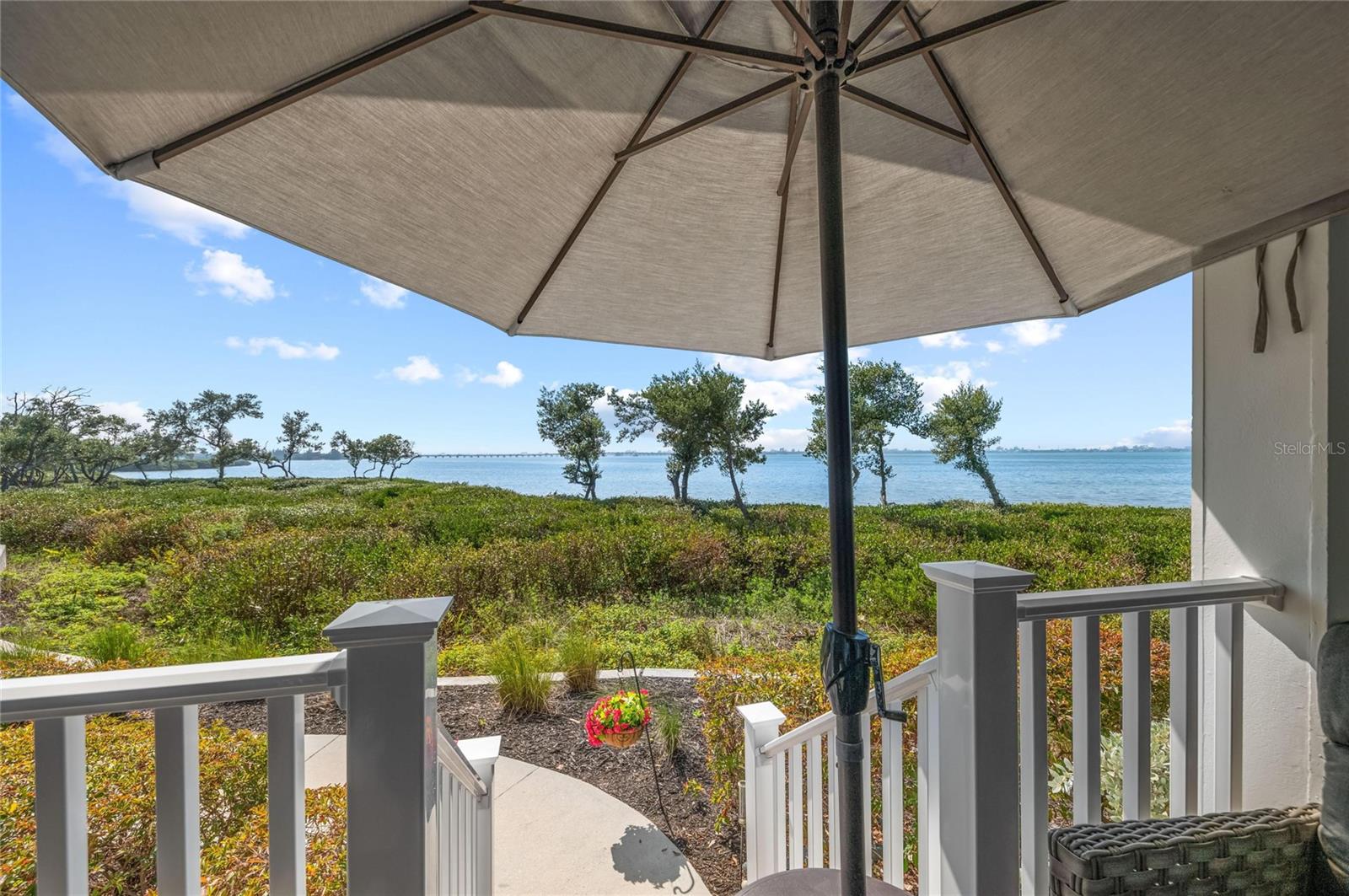 Image 9 of 100 For 268 Saint Lucia Drive 101