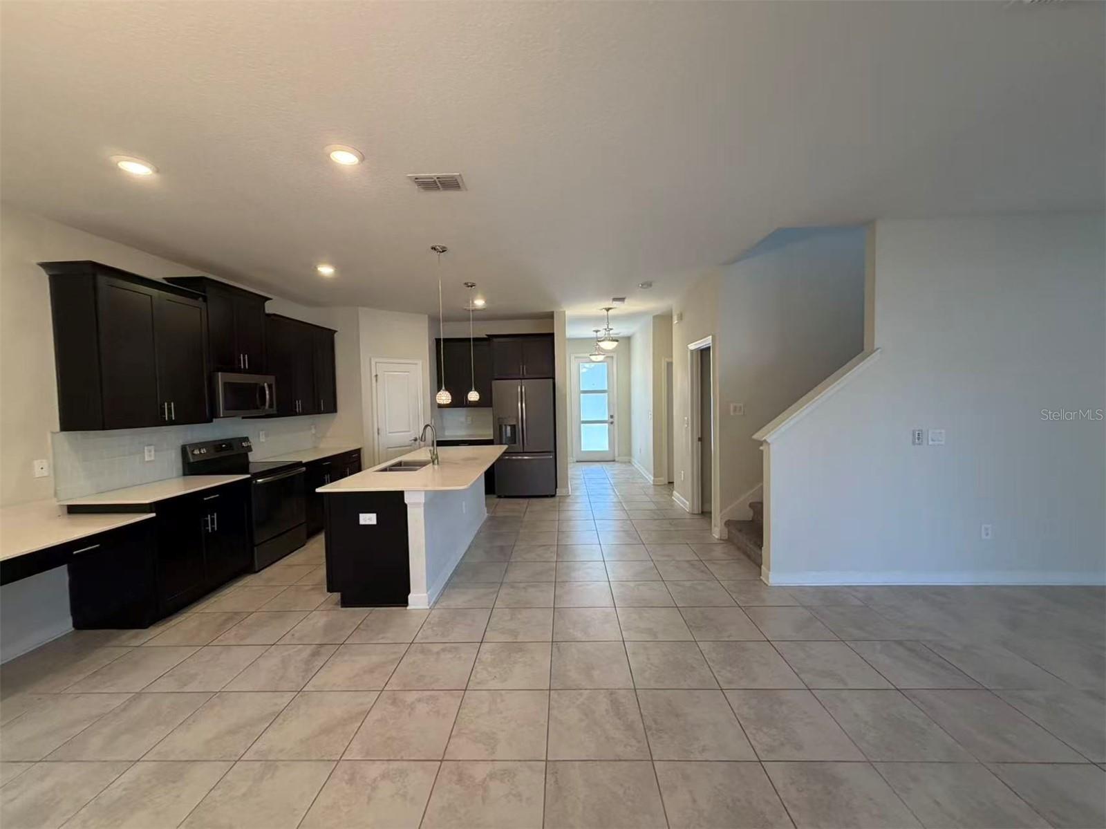 Image 9 of 23 For 9203 Cut Shot Drive