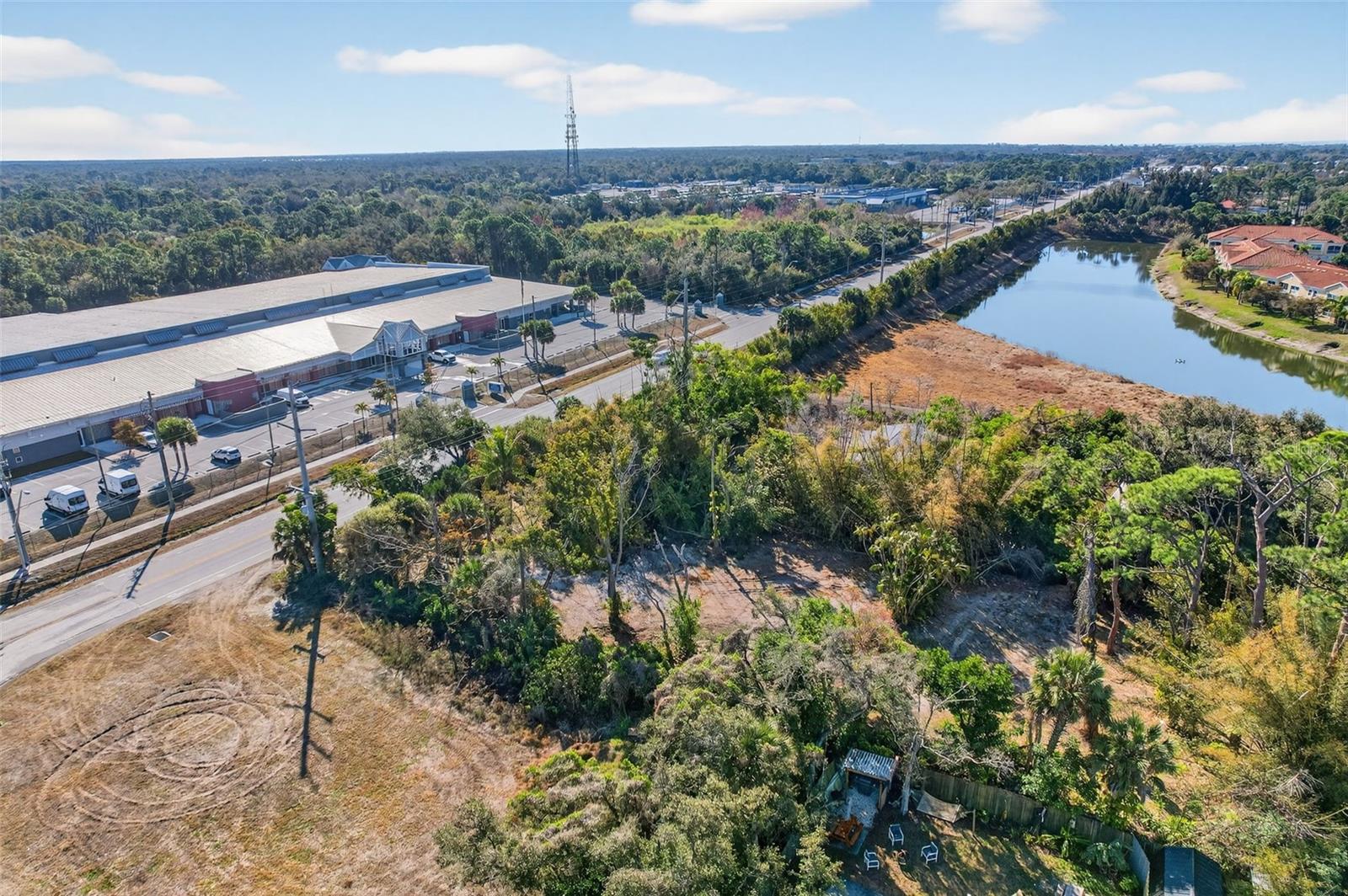 Image 14 of 20 For 14 Old Venice Road